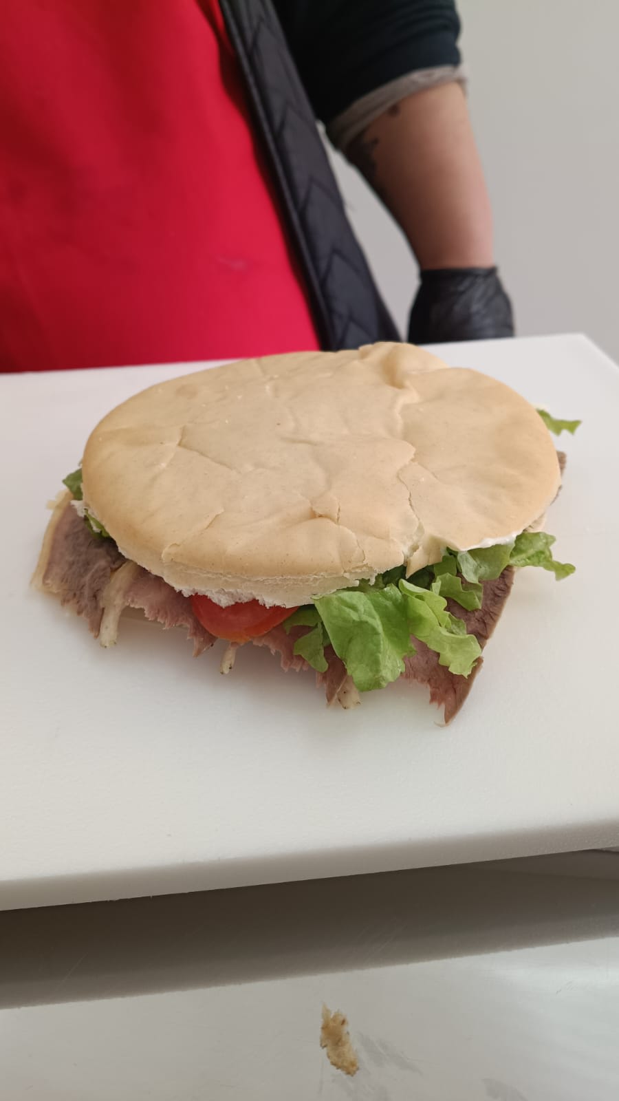 Tortuguita de ternera, tomate y lechuga